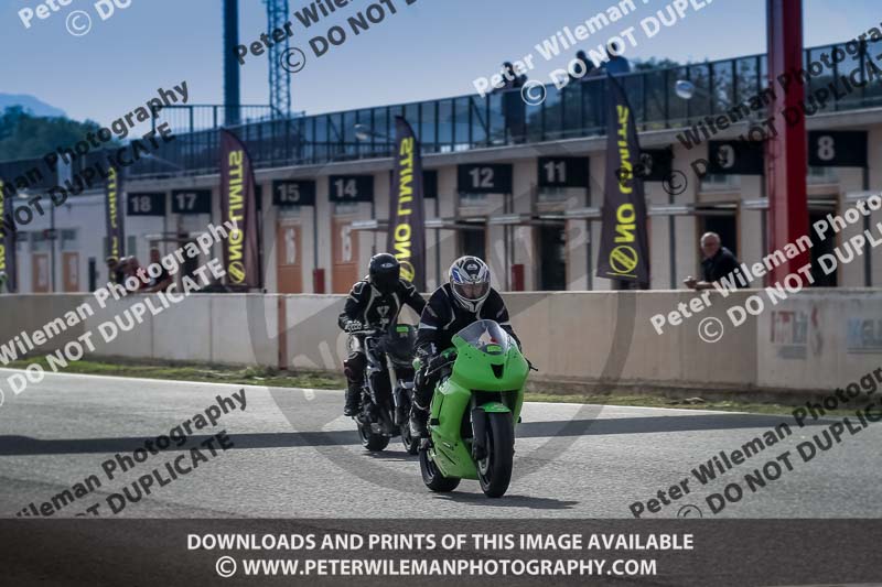 cadwell no limits trackday;cadwell park;cadwell park photographs;cadwell trackday photographs;enduro digital images;event digital images;eventdigitalimages;no limits trackdays;peter wileman photography;racing digital images;trackday digital images;trackday photos